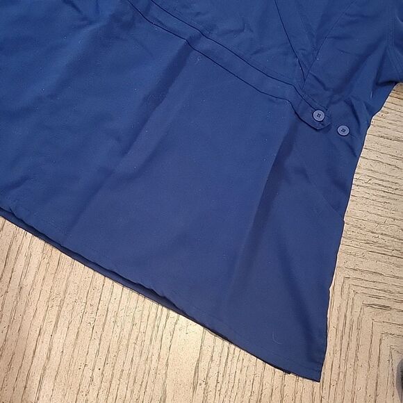Navy v neck carhartt size L scrub stop - Picture 4 of 9